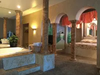 Don Q Inn Hotels in Mineral Point