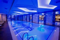 Karpalas City Hotel & Spa - Pools