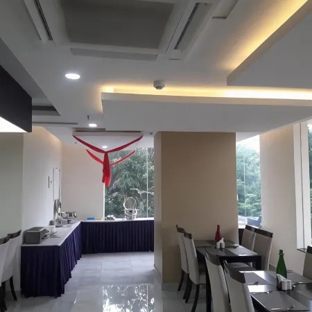 Hotel Lance International