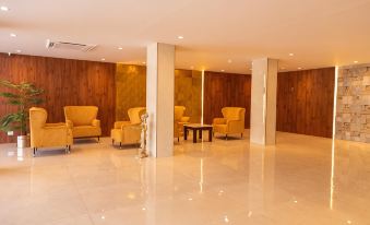 The Hotel Raja Palace