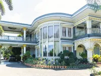 RedDoorz Premium @ Sea Residence Manado Hotels in Malalayang