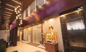Rosewood Luxury Hotel