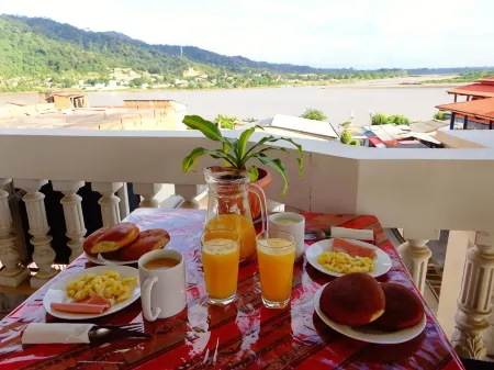 Pampa & Selva Отели в г. Рерренэбэк