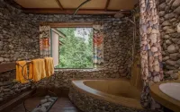 Snowheights Logde  Mihunga Hoteles cerca de Mweya Safari Lodge
