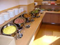 Hotel Route-Inn Tsubamesanjo Ekimae - servizio colazione