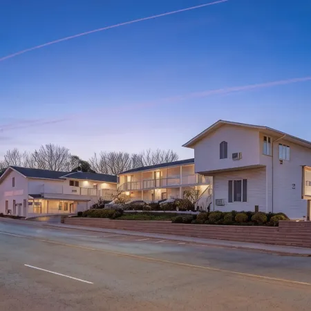 Picton Harbour Inn