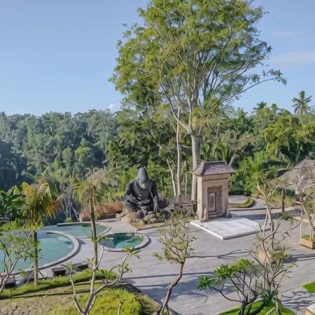 Hoshi Jungle Resort