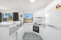 Alexander Beachfront Apartments