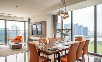 Metropole Residences Luxury Suite