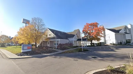 Sonesta ES Suites Cincinnati - Sharonville West Отели в г. Спрингдейл