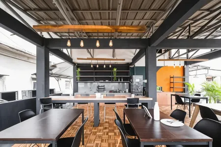 Cove T63 Отели рядом с достопримечательностью «Музей текстиля»