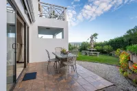6 on Protea Hotels near Knysna River