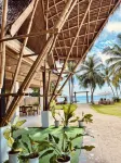 On Board Panglao Beach Hostel & Resort