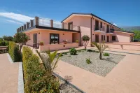 La Terra Dei Sogni Country Hotel Hotel a 