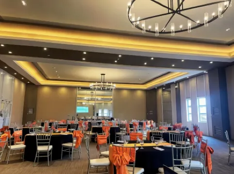 Aquamira Hotel & Resort