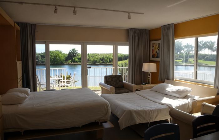 Canada House Pompano Beach