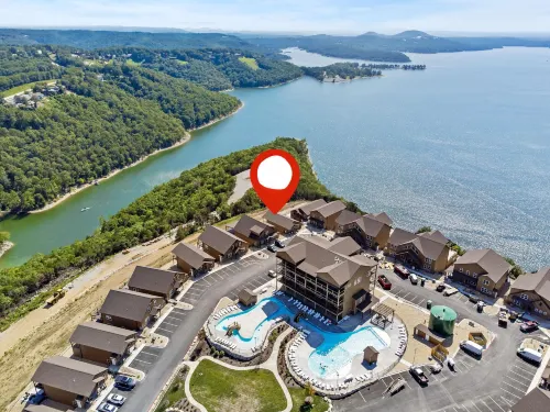 Stunning Lake Views and Hot Tub - Charming Wilderness Retreat Hotels in Pine B Township