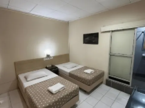 Lima's Hotel ブキティンギのホテル