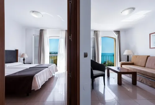 Toboso Apar - Turis Hotels in Nerja