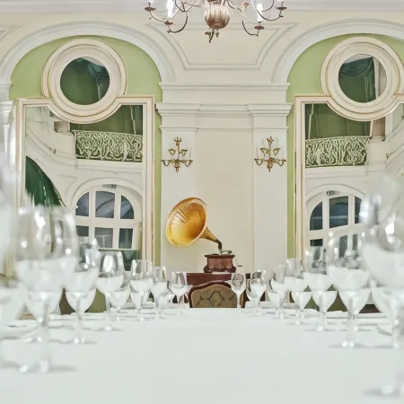 Grand Hotel