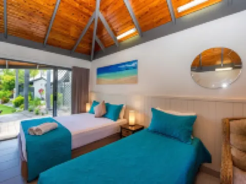 Island Leisure Resort Hotels in Nelly Bay