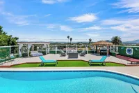 Relax & Play-Pool, Spa, Views + Guest House!