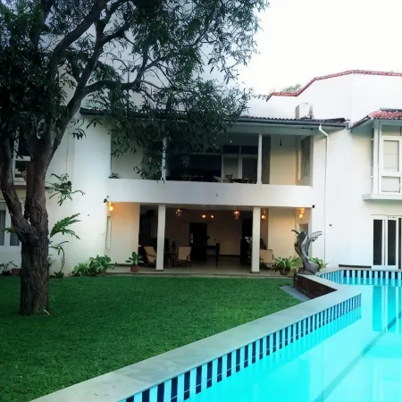 Artisan Villa