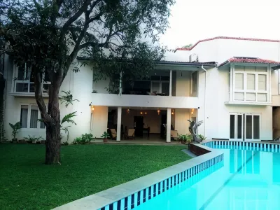 Artisan Villa Hotels near Saku Curtains