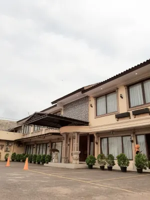 The Swarna Hotel Bayah Lebak Hotel dekat Pantai Karang Beurem