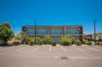 Capella Coach Inn Hotels in Capella