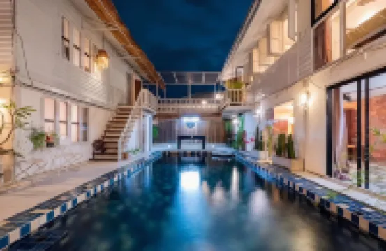 Secret garden pool villa