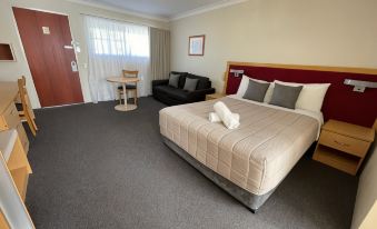 George Bass Motor Inn