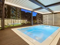 Claridge Madrid Hotels near Moratalaz