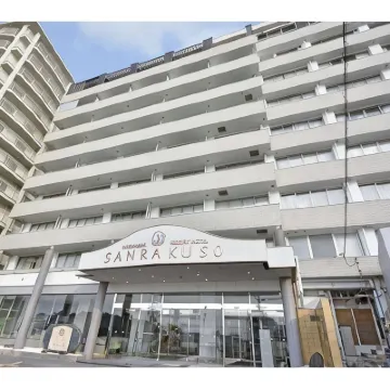 Hotel Sanrakuso Hotels near Shirahama Minzoku Onsen Museum