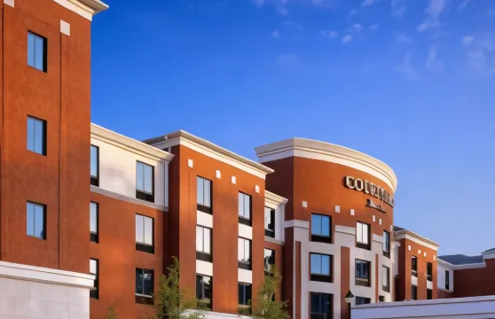 孟菲斯科利爾維爾萬怡酒店