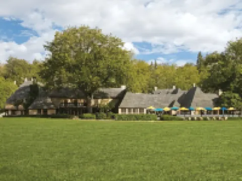Ucla Lake Arrowhead Lodge Hotels near SkyPark at Santa's Village