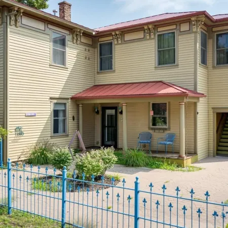 Lake Life Getaway - Condo Near Downtown!