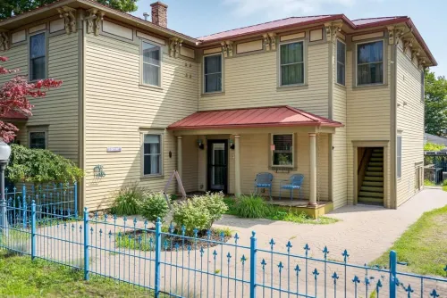 Lake Life Getaway - Condo Near Downtown!