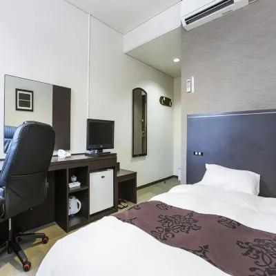 Business Hotel Shirasagi Hotels in Kanoya