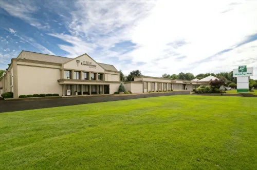 Holiday Inn EAST WINDSOR - CRANBURY AREA by IHG Hotels in Mercer County