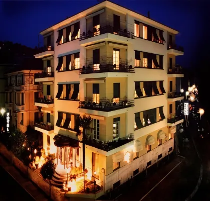 Hotel Jolanda