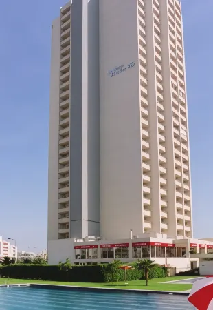 Apartamentos Jardins da Rocha Отели рядом со станцией Portimao