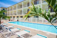 The Bay Resort - Pools
