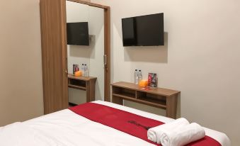 RedDoorz Syariah @ Jl. Cengger Ayam Dalam