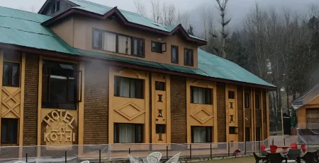 Hotel Lal Kothi Pahalgam Отели в г. Pahalgam