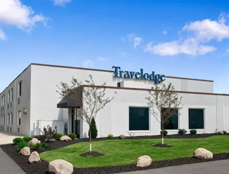 Travelodge by Wyndham Hubbard OH Отели в г. Запад Мидлсекс