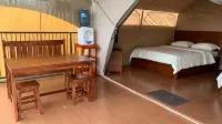 Edelweiss Glamping Bogor Jembatan Cisalada 주변 호텔