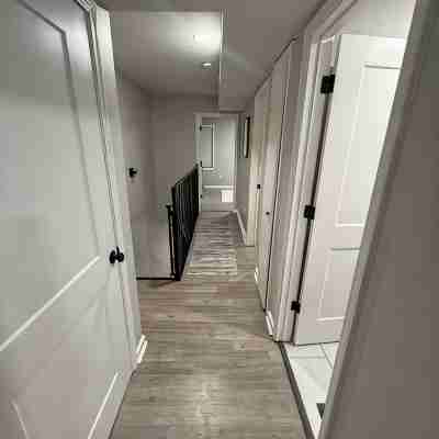 Uptown Modern Escape - 4bd/2ba Others