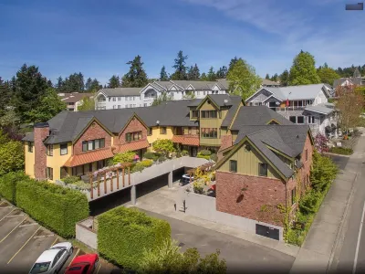 더 이글 하버 인 스트라우베리 공원 주변 호텔