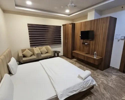 Hotel Sagar Inn , Sagar Hotels in Sagar